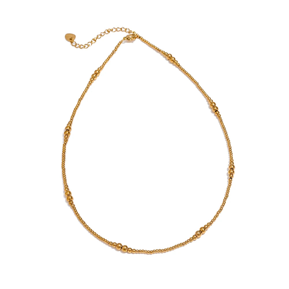 NINA necklace in gold – Velaroco