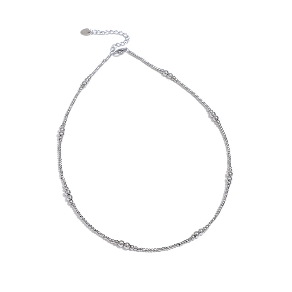 NINA necklace in silver – Velaroco