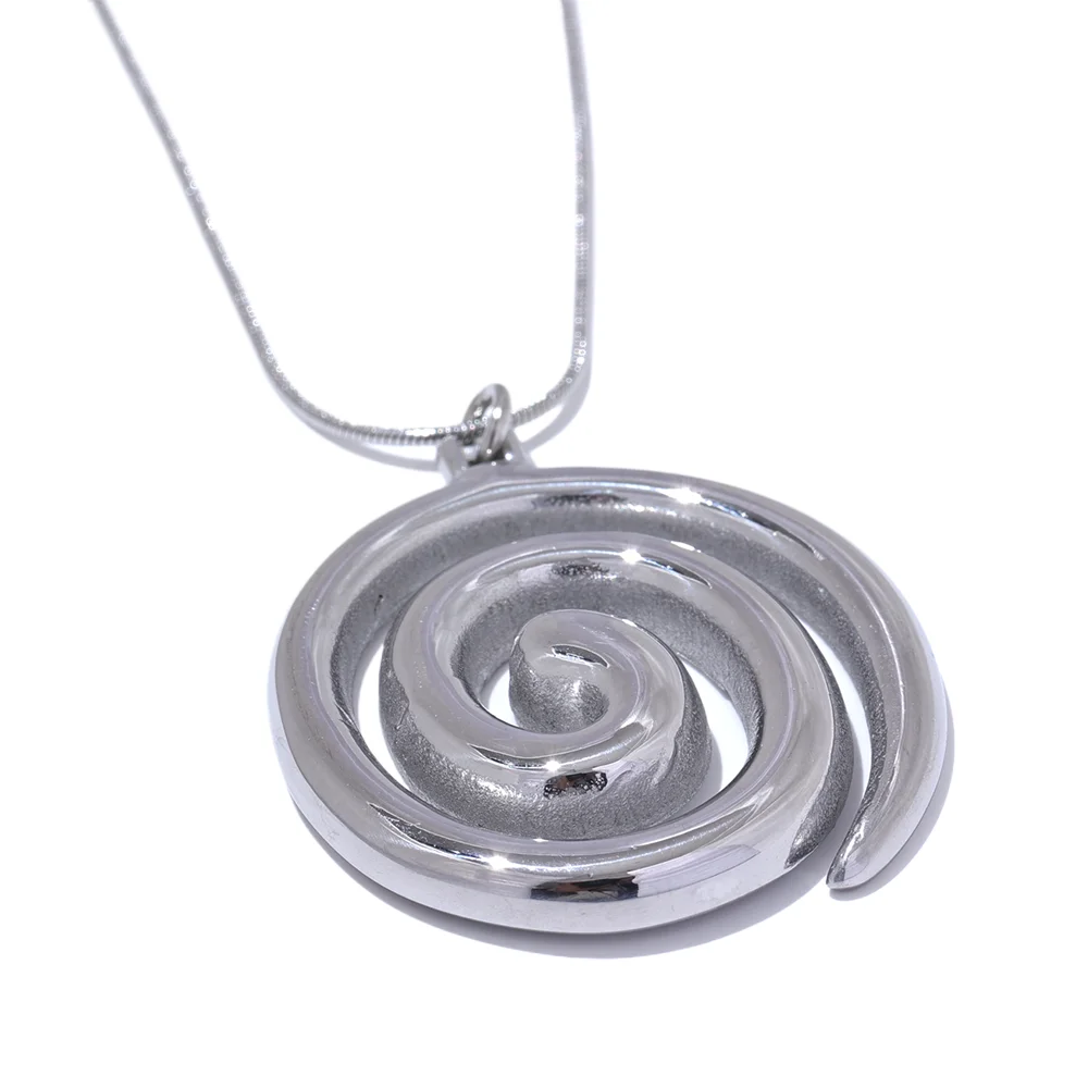 YUVAL necklace in silver – Velaroco